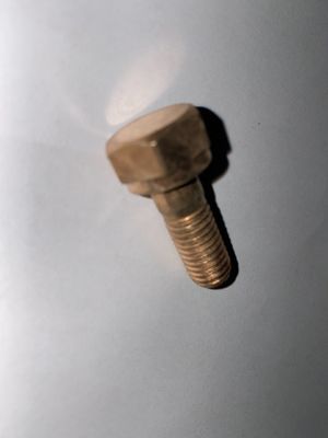190-Serie 12V. 03.53B Motorteile Zylinderkopf Auspuffschraubvorrichtung Standardkomponente
