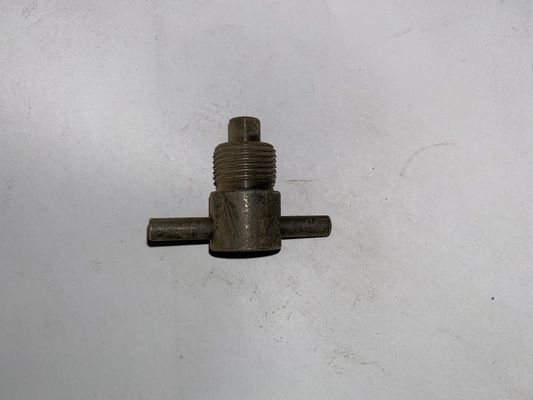 Standardkomponente Eisenblutenschraube für den Jichai-Generator Chidong-Motor 12 V. 10.10