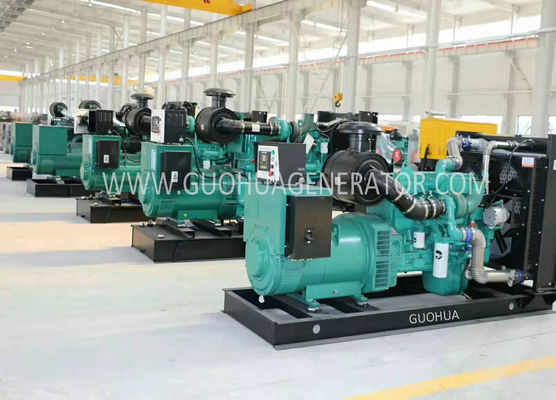 100 kW Dieselgenerator setzt Bürstenlose wassergekühlte Genset mit Basisbrennstoffbehälter Y100